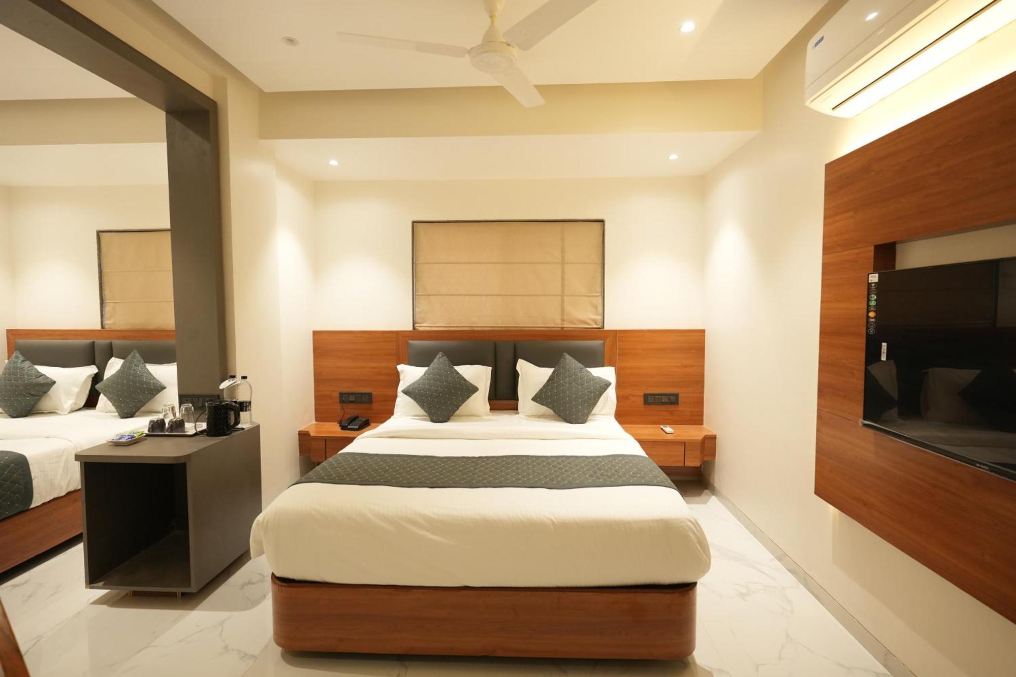 Hotel Sai Kamal Shirdi Exterior foto